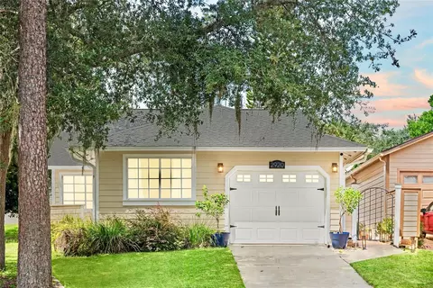2920 Burlington Dr, Apopka, FL 32703