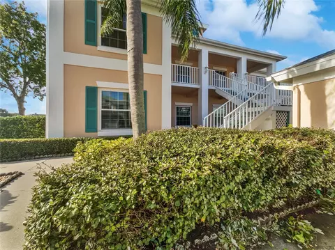 4203 Caddie Dr E #202, Bradenton, FL 34203