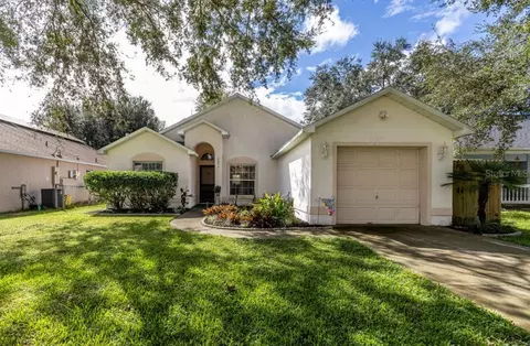 2671 Winchester Cir, Eustis, FL 32726