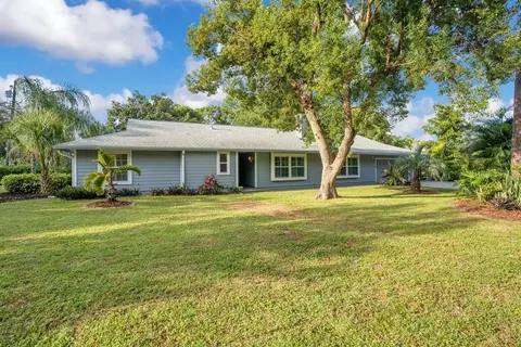 235 Oakdale St, Windermere, FL 34786