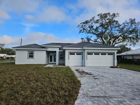 399 Giovanni Dr, Nokomis, FL 34275