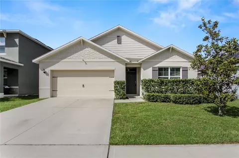 3566 Crimson Clover Dr, Mount Dora, FL 32757