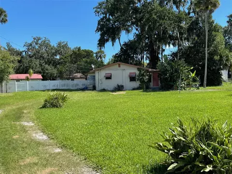 633 Elm Ave #1/2, Daytona Beach, FL 32117
