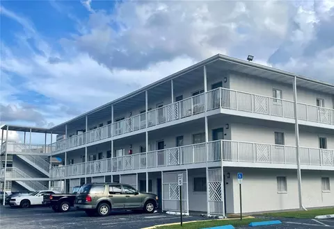 320 Lakeview St #109, Orlando, FL 32804