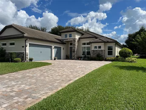 25877 Crossings Bluff Ln, Sorrento, FL 32776