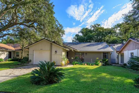 939 N Wedgewood Dr, Winter Springs, FL 32708