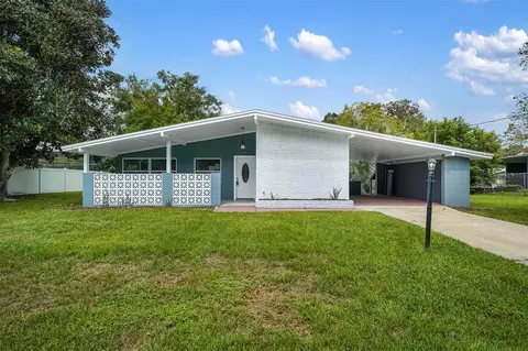 8 Sanford Ave, Debary, FL 32713