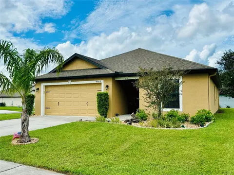 4564 Manica Dr, Tavares, FL 32778