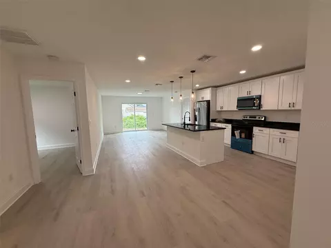 Living - 5400 Lafayette Ave, Sebring, FL 33875 photo 1 of 3