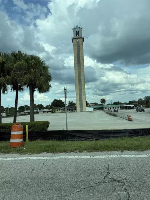 Exterior - 5400 Lafayette Ave, Sebring, FL 33875 photo 8 of 10