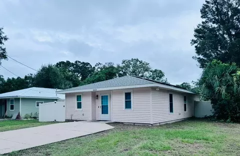 3523 19th St E, Bradenton, FL 34208