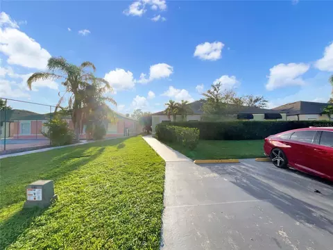 1048 Universal Rest Pl, Kissimmee, FL 34744