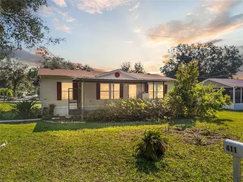 411 Quail St, Lady Lake, FL 32159