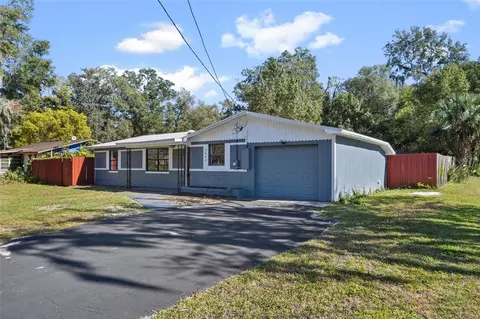2084 Old New York Ave, Deland, FL 32720