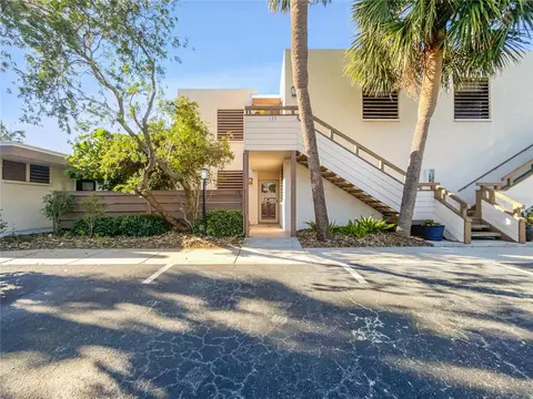 178 Pineneedle Dr, Bradenton, FL 34210
