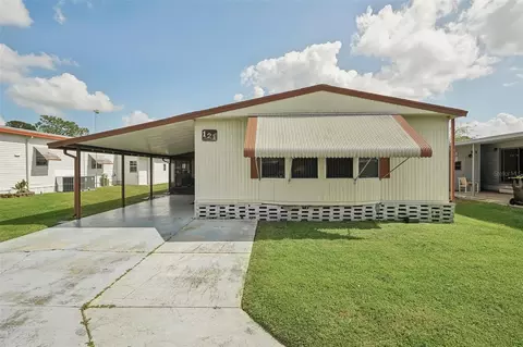 121 Jana Cir, Auburndale, FL 33823