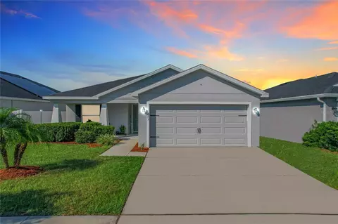 653 Persian Dr, Haines City, FL 33844