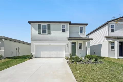 3825 Radiant Mountain Dr, Plant City, FL 33565