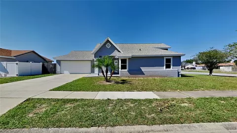873 Monroe Harbor Pl, Sanford, FL 32773
