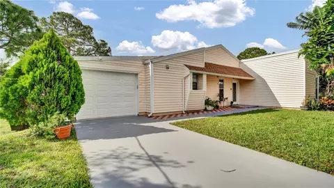 112 SW Crescent Ave, Port Saint Lucie, FL 34984