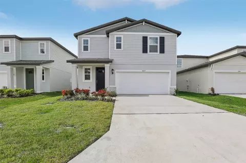 3827 Radiant Mountain Dr, Plant City, FL 33565