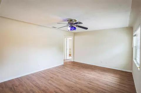 Living - 11357 116th Ave, Largo, FL 33778 photo 1 of 2