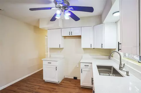 Kitchen - 11357 116th Ave, Largo, FL 33778 photo 3 of 3