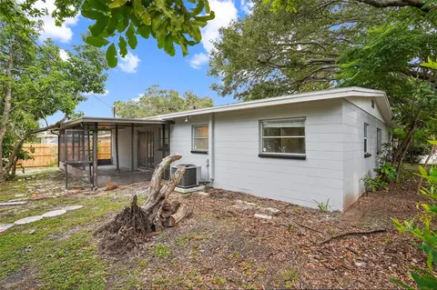 Exterior - 11357 116th Ave, Largo, FL 33778 photo 4 of 7