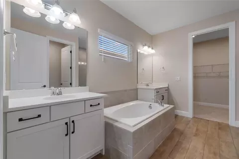 Bath - 1352 Silo Dr, Saint Cloud, FL 34771 photo 1 of 4