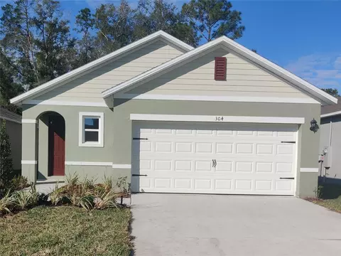 304 Pelham Park Dr, Deland, FL 32720