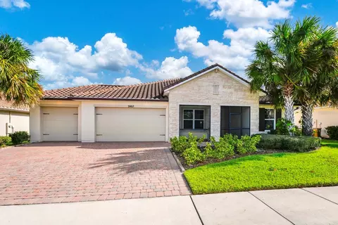 3907 Redfin Pl, Kissimmee, FL 34746