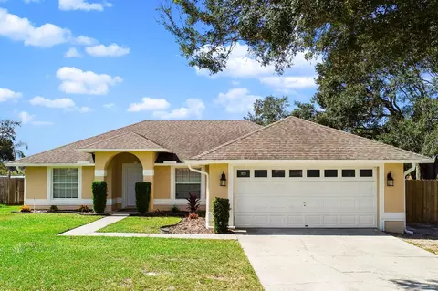 233 Hidden View Dr, Groveland, FL 34736