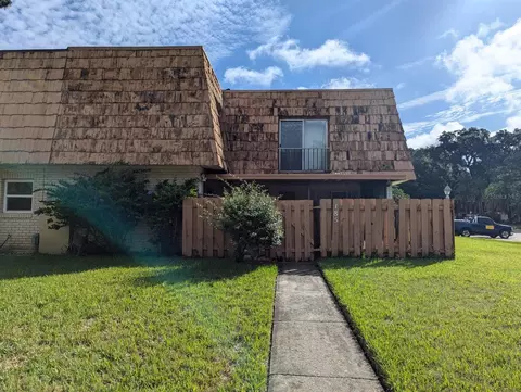 185 Moonstone Ct, Port Orange, FL 32129