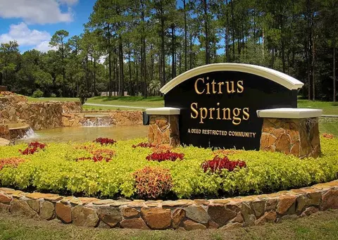 2207 W Landmark Dr, Citrus Springs, FL 34434