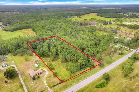 Commonwealth Avenue N, Polk City, FL 33868