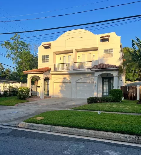 2118 University Dr #1, Orlando, FL 32804