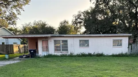 5618 Embassy St, Orlando, FL 32809