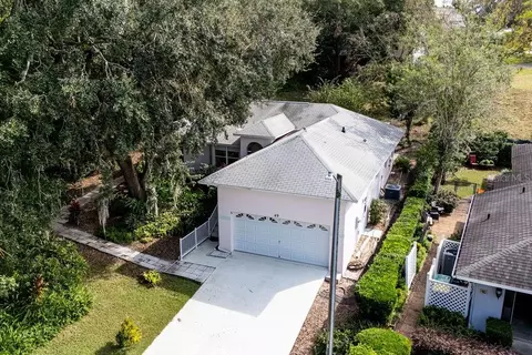 49 Dogwood Ln, Eustis, FL 32726