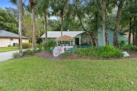 215 Mockingbird Ln, Winter Springs, FL 32708