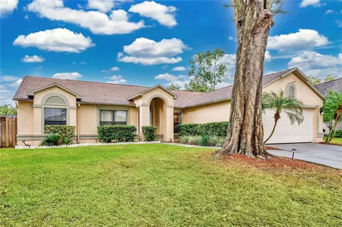 4536 Eden Woods Cir, Orlando, FL 32810