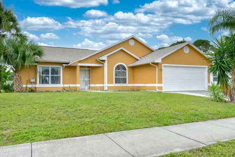 1012 SW Idol Ave, Port Saint Lucie, FL 34953