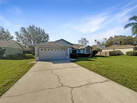 2710 Jennifer Dr, Lakeland, FL 33810