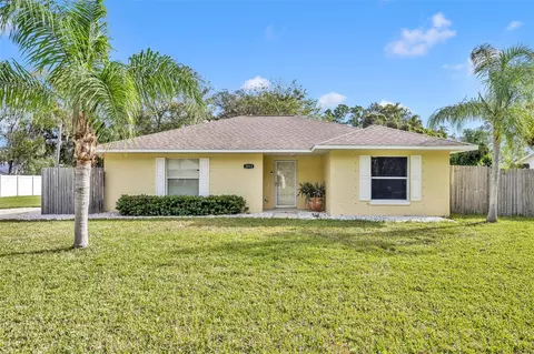 3113 Mango Tree Dr, Edgewater, FL 32141
