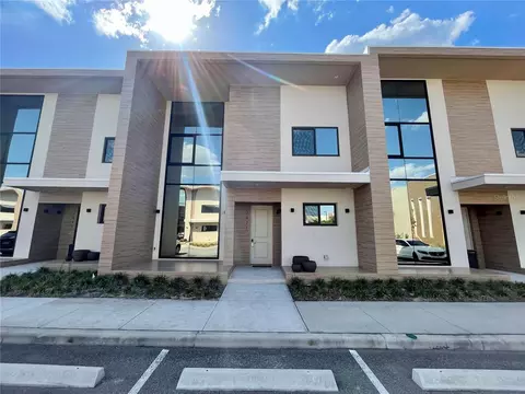 7471 Brooklyn Dr, Kissimmee, FL 34747
