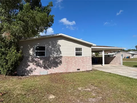 805 Sherwood Dr, Lake Wales, FL 33898