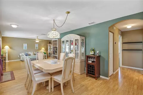 Dining - 11447 SW 69th Cir, Ocala, FL 34476 photo 2 of 5