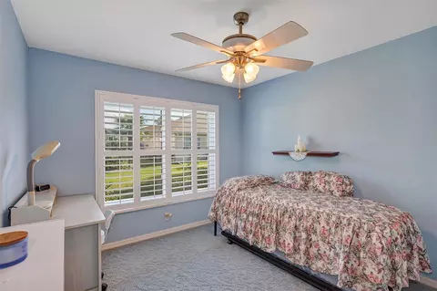 Bedroom - 11447 SW 69th Cir, Ocala, FL 34476 photo 5 of 5