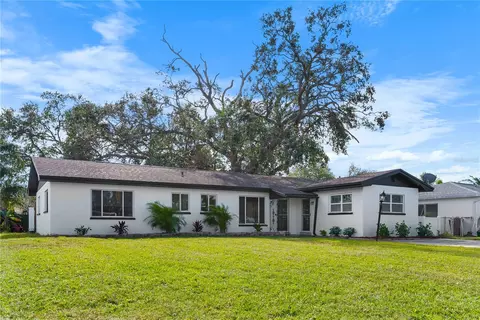 5818 18th Ave S, Gulfport, FL 33707