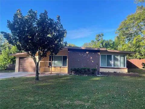 1316 N Amelia Ave, Deland, FL 32724