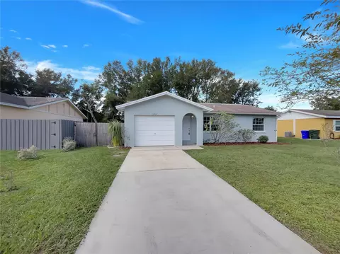 1255 Honeytree Ln W, Lakeland, FL 33801